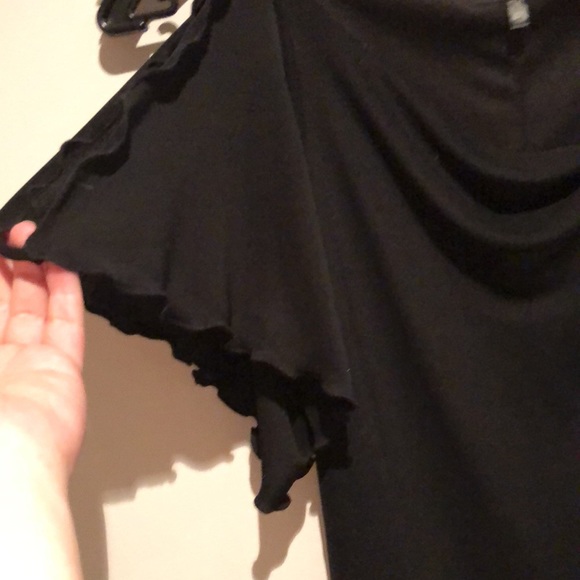 Classy little black dress suitable for all occasions - Picture 3 of 5